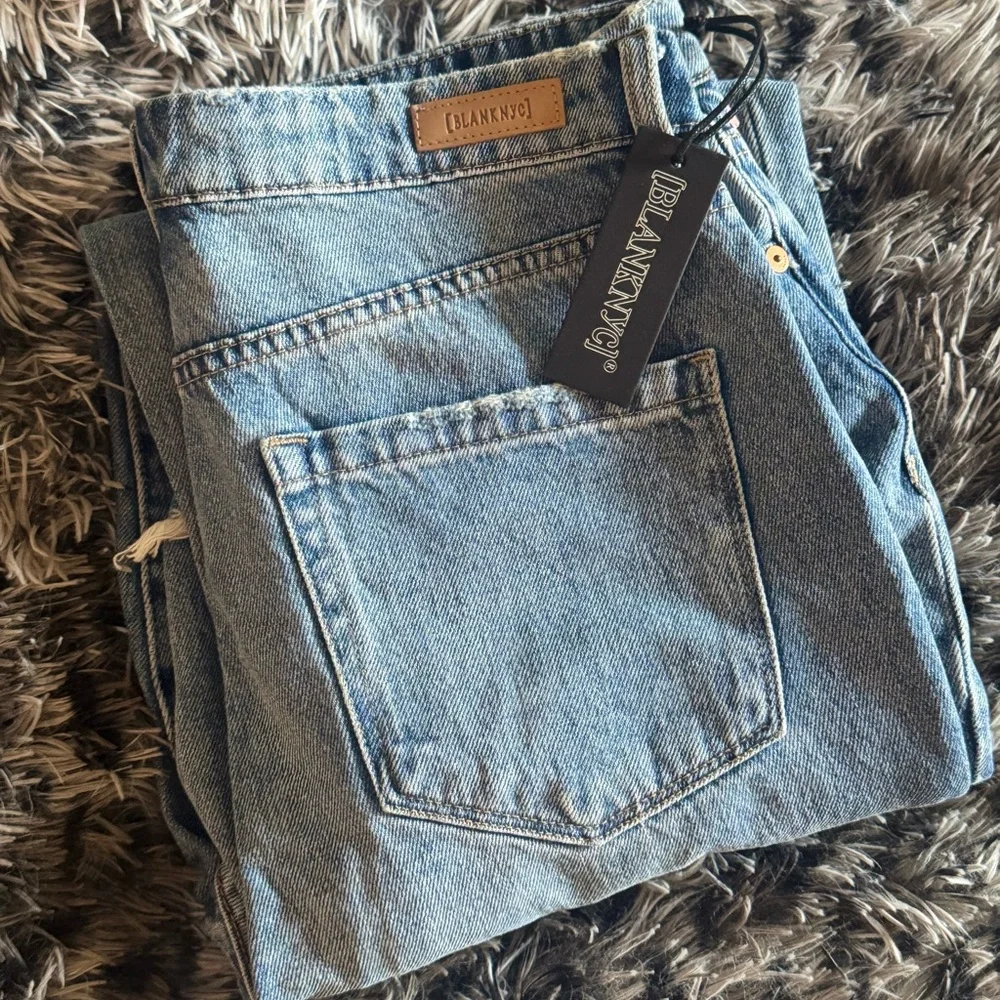 Blank NYC Women’s Baxter Ribcage Straight High Waisted Jeans NWT Size 27 - Picture 3 of 10